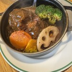 CURRY CLUB キュイエール - これが隠れていた肉塊