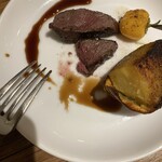 イタリアン アンド ワイン チャコール - バルサミコ酢を自分でかける