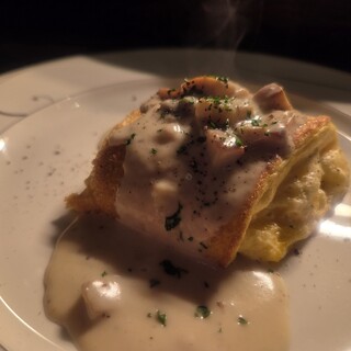 新たな定番料理の創作に努めて参ります。