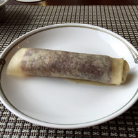 中国飯店 琥珀宮 - 見た目は地味ですが…濃厚な北京ダック。
                  美味しいかった♡
                  でも、何個も食べられるものでも無いですね^_^