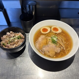 自家製麺 らあめん吟_1