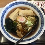 山田うどん - 料理写真:昔ながらのしょうゆラーメン　¥640-