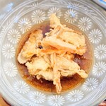 西銀座 - 天つゆに大根おろしもついて、かき揚げをしっかり受け止めてくれます