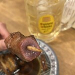 錦糸町 もつ焼のんき - レバーもレア目でよし。1本180円。今日のはベスト。ただし日によって焼すぎの時もあります。。。