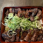 1ポンドのステーキハンバーグ タケル 西中島店 - ハラミ重 1400円(^^)