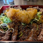 1ポンドのステーキハンバーグ タケル - タマネギおろし降臨