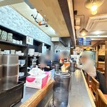 濃厚熟成醤油らーめん 拉ノ刻 - 内観