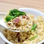 チャイナテーブル華 - 料理写真:桜海老とレタスチャーハン