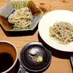 一東菴 - 三種せいろ天ぷら付き 3,500円 北海道の蕎麦(左)、山形の蕎麦(右)