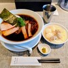 ワンタン麺専門店 たゆたふ