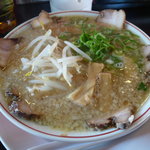 らーめん 天山 - 金の豚バラ醤油ラーメン