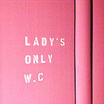 オヘソ - 2階のトイレはレディースオンリー