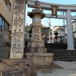 ツル茶ん - 長崎くんちの舞台、諏訪神社。