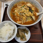 ぎょうざの満洲 - 料理写真: