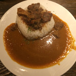 あか牛焼肉専門 和牛一頭流 肉萬 - 肉萬和牛カレー