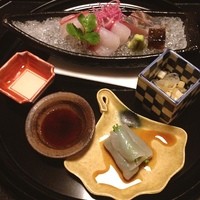 祇園 にしかわ - お造り、大胆に厚切りの平目と河豚。
