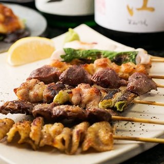 Charcoal-Yakitori (grilled chicken skewers) Kansai-style yakitori grilled with great care