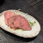厚切り牛タン 焼肉 一心たん助 - 