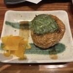 鍛冶屋文蔵 - 焼きおにぎり青唐辛子(300円)