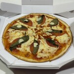 ラジャヴェッタ - 料理写真:フレッシュなトマトソースのマルゲリータ