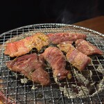 炭火焼肉ぐら - 