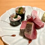 すしやのたい悟 - ・イワシの磯辺巻き／北海道
      ・メジマグロの藁焼き／青森県大間
      ・ブリお造り／富山県氷見市