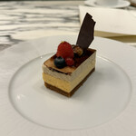 ドミニク・ブシェ トーキョー - 