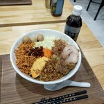 HI-MOUNT - 豪華絢爛『まぜそば』なり