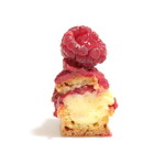 レ・グーテ - ピッコロ：エクレア フランボワーズの断面 '14 11月下旬