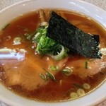 支那そばや - 料理写真:１０００えん『正油チャーシューめん』2014.12