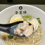 らぁめん登里勝 - 蛤、大きいです！