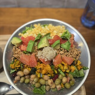 ディーアイワイ サラダ & デリカテッセン_0