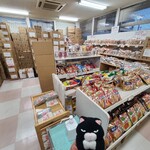 栗山米菓ファクトリー 新発田工場売店 - 