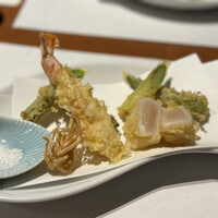 鮨 玉かがり 天ぷら 玉衣 - 