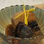 寿し鐵 おおしお - 煮物
      
      身欠き鰊と海老芋の芋棒風