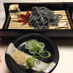 山木館 - 2014/11/15  山里の炭うどんと言うが、お蕎麦〜〜