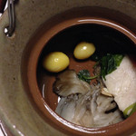 山木館 - 2014/11/15  舞茸の土瓶蒸し  中身
