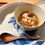 美会 - 【写真②】トムヤムプーカイ 香箱ガニ 海老芋