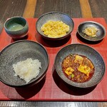 4000 Chinese Restaurant - お食事