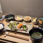 ごはん屋 ひとよし - 