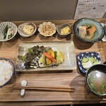 ごはん屋 ひとよし - 