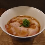 Bonito Noodle RAIK	 - 料理写真:鰹醤油らぁめん ¥1,200