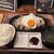 鉄板食堂 肉やまだ - 料理写真:丸腸ホルモン定食（目玉焼き、ご飯 大）