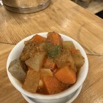 ビーフ キッチン スタンド - トマト風味の煮込み玉子入り