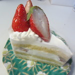 ソノキ - シェフの気まぐれショートケーキ３２０円、この日はイチゴのショートケーキでした。
