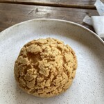 LIKE - ピーナッツシュークリーム