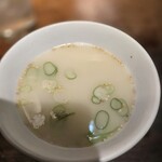 万両 - 石焼ビビンパに付くスープ