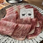 しゃぶしゃぶ すき焼き 食べ放題 和牛と豚 近鉄奈良駅前店 - 