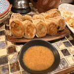 アガリコ餃子楼 皮から手打ち餃子＆オリエンタルタパス 北千住 - 