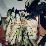 青の隠れ家個室イタリアン アモーレ - 焼きレタスのシーザーサラダ